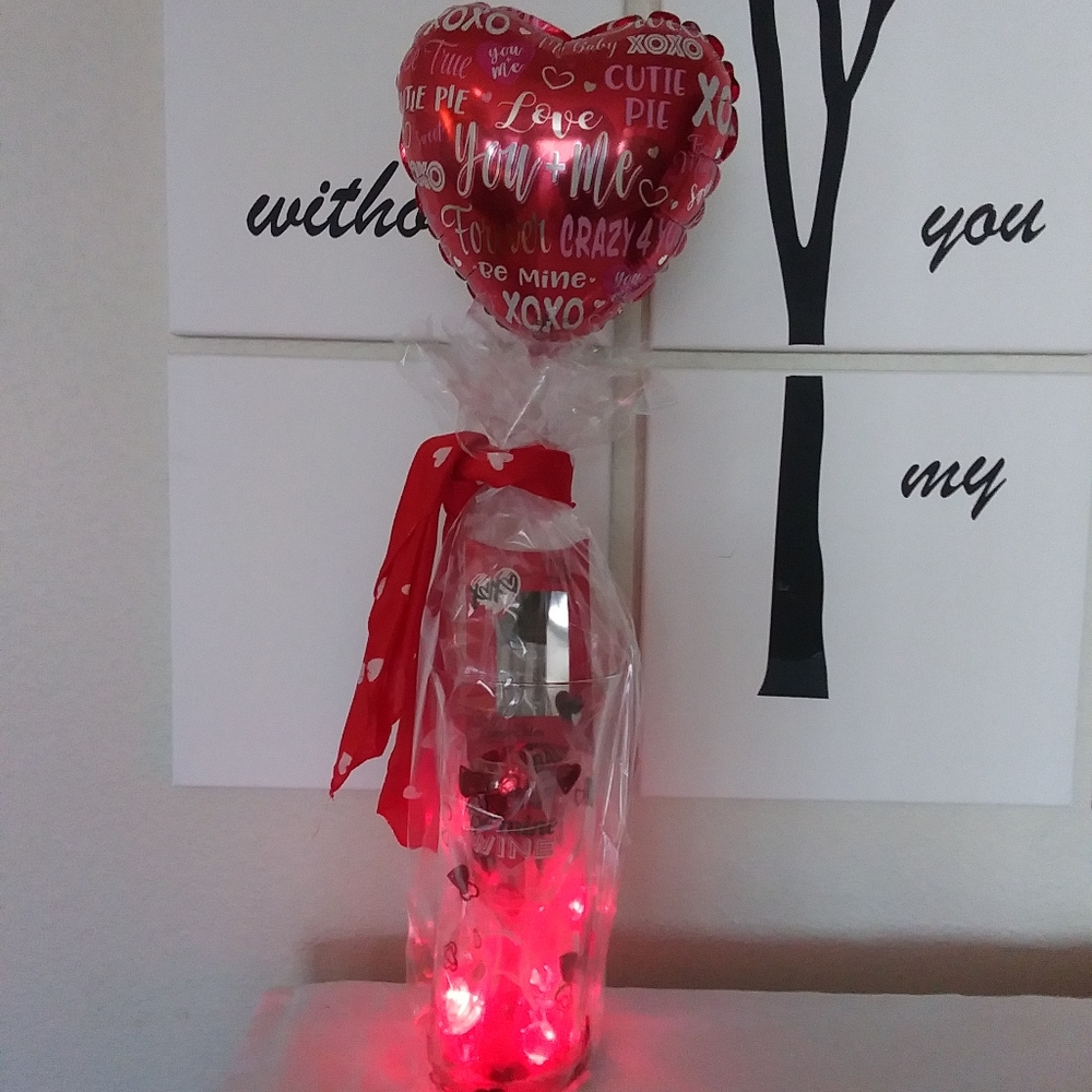 NWT Wine Time Gift Set for Any Occasion